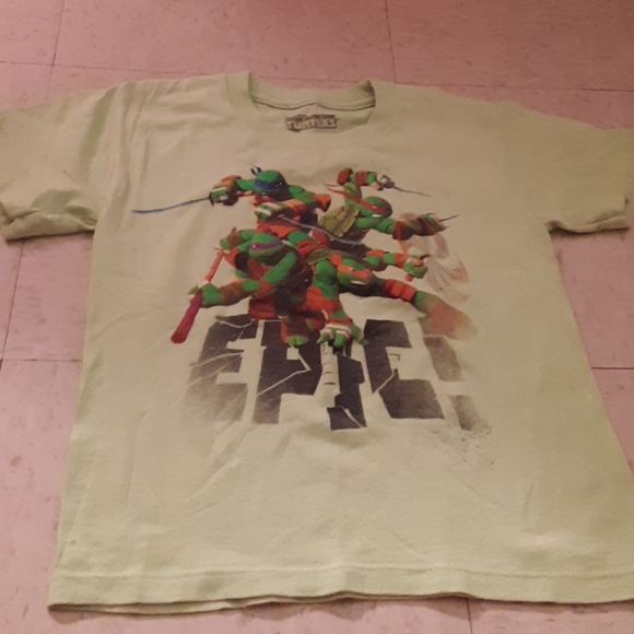 Little boys Ninja Turtle t-shirt 6-7 - Picture 1 of 4